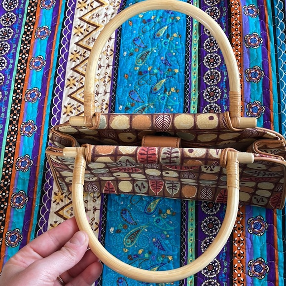 Vintage Boho Fossil Purse with Wood/Wicker Handles and Leaf Pattern - Picture 5 of 14